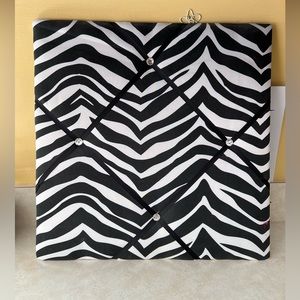 Zebra Memo Board